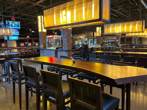 The hub novi - The HUB Stadium is a new $10 million facility in Novi that offers curling, ax-throwing, bowling, and a restaurant and bar. It is the only place in …